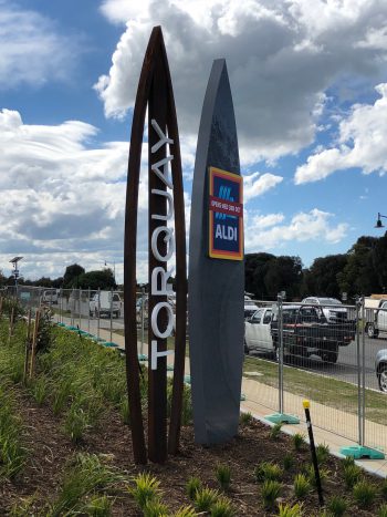aldi torquay surf